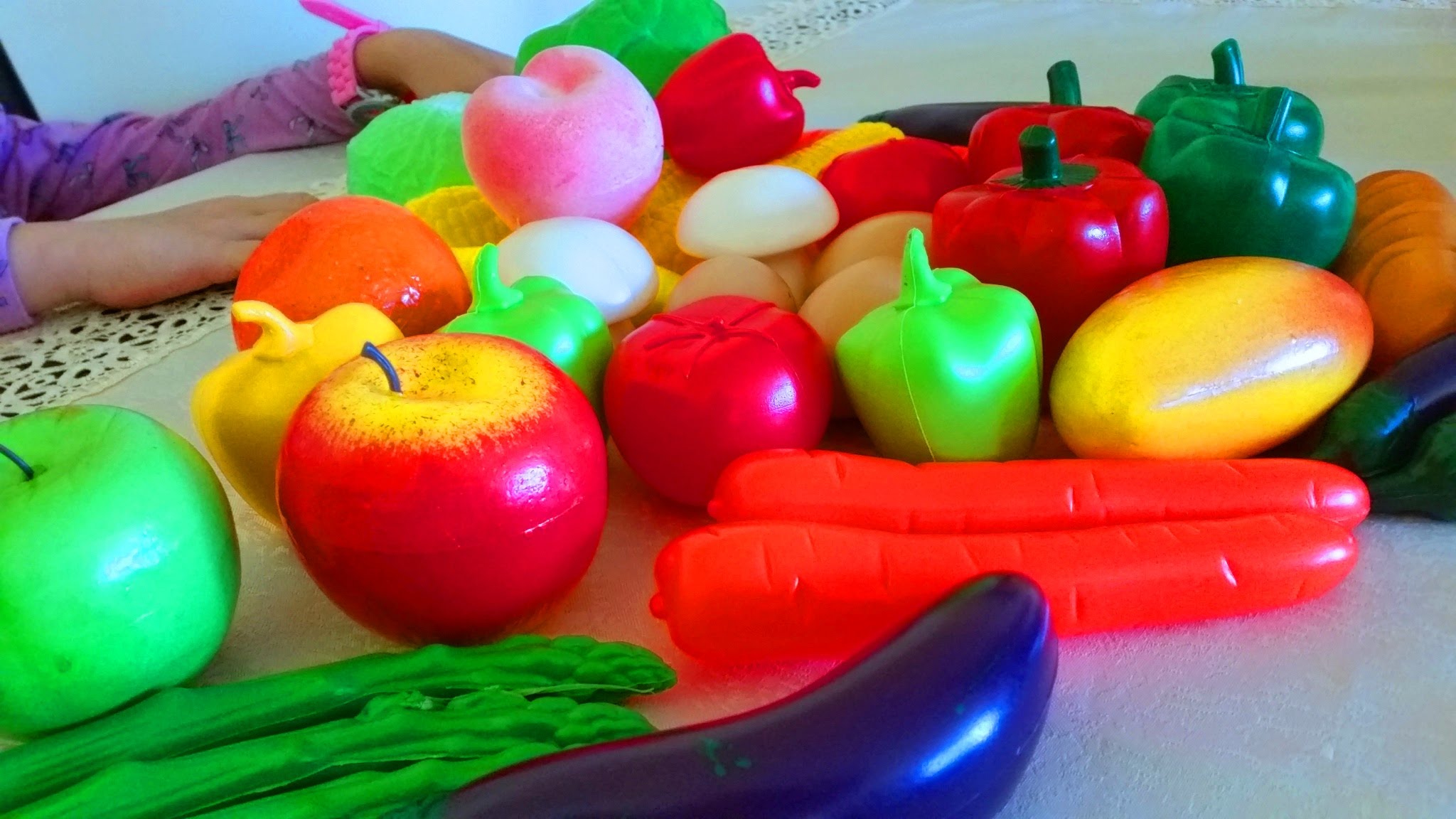 Funny Kid learn Colors and Fruit with Toys. Learn Fruits. Learning vegetables